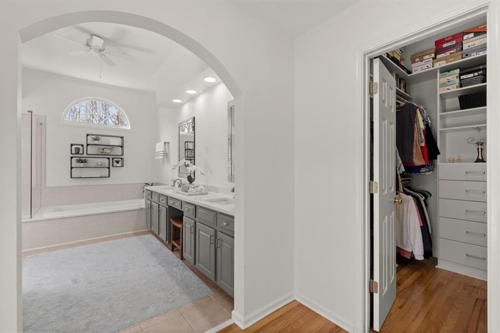 4901 Village Green Drive