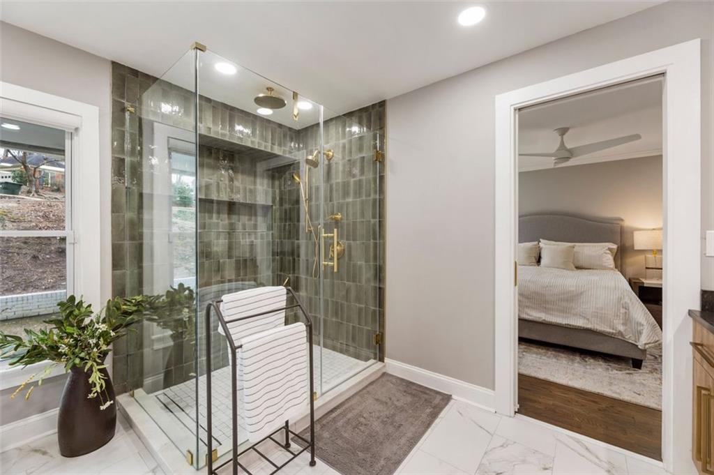 3339 SOMERSET Trace SE