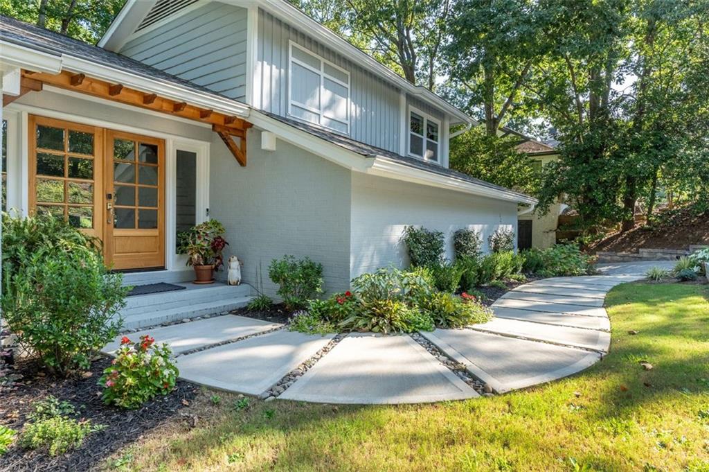 3339 SOMERSET Trace SE