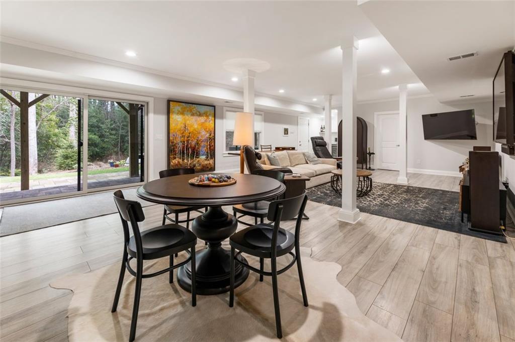 3339 SOMERSET Trace SE