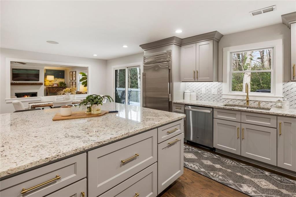 3339 SOMERSET Trace SE