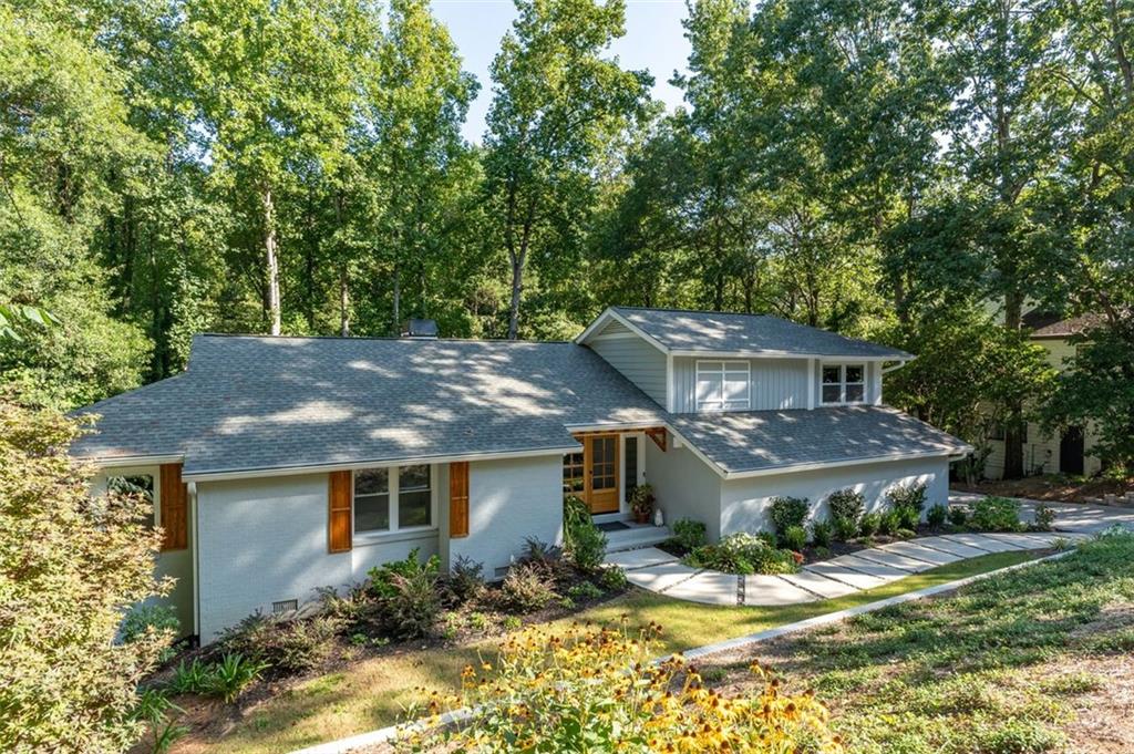 3339 SOMERSET Trace SE