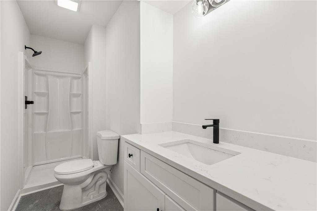 2626 Shadow Woods Circle NE