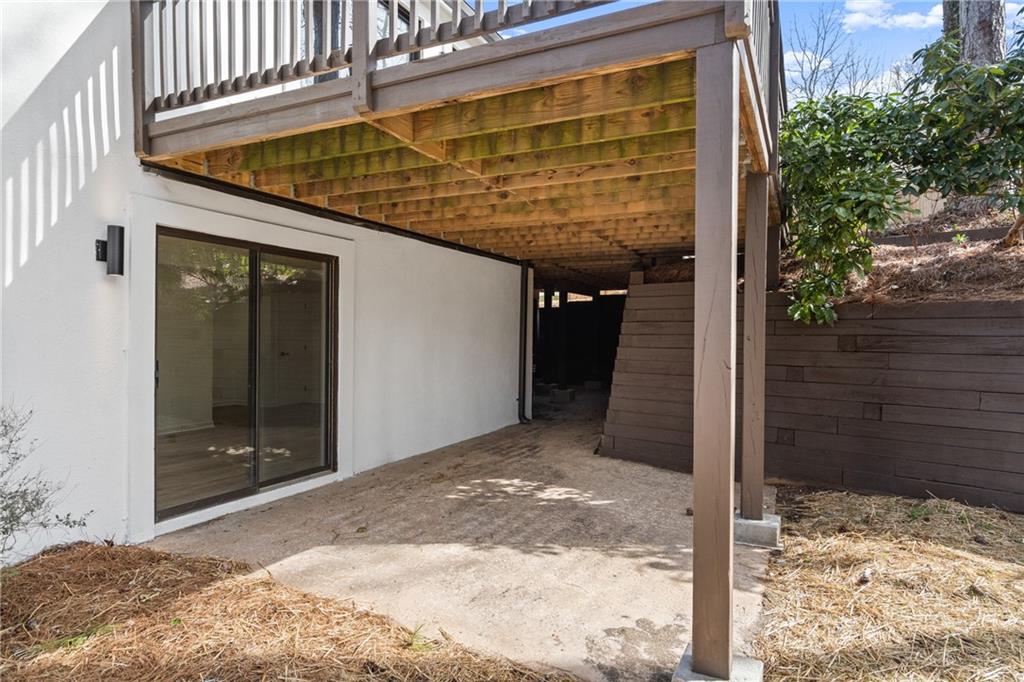 2626 Shadow Woods Circle NE