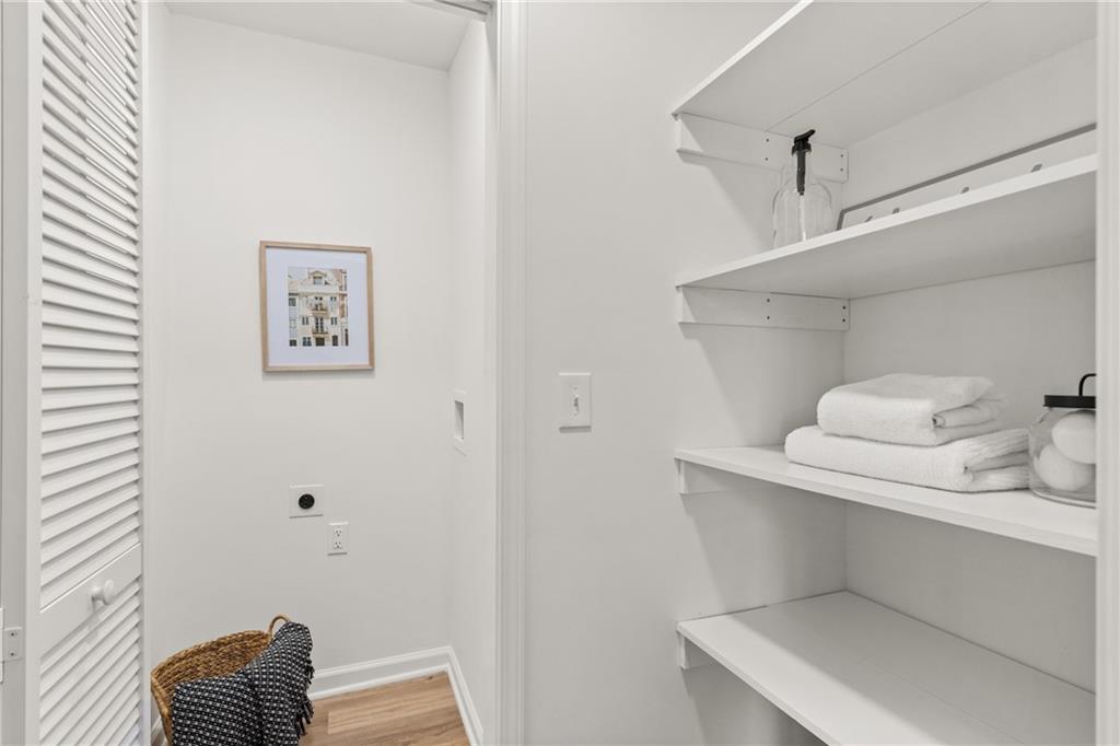 2626 Shadow Woods Circle NE