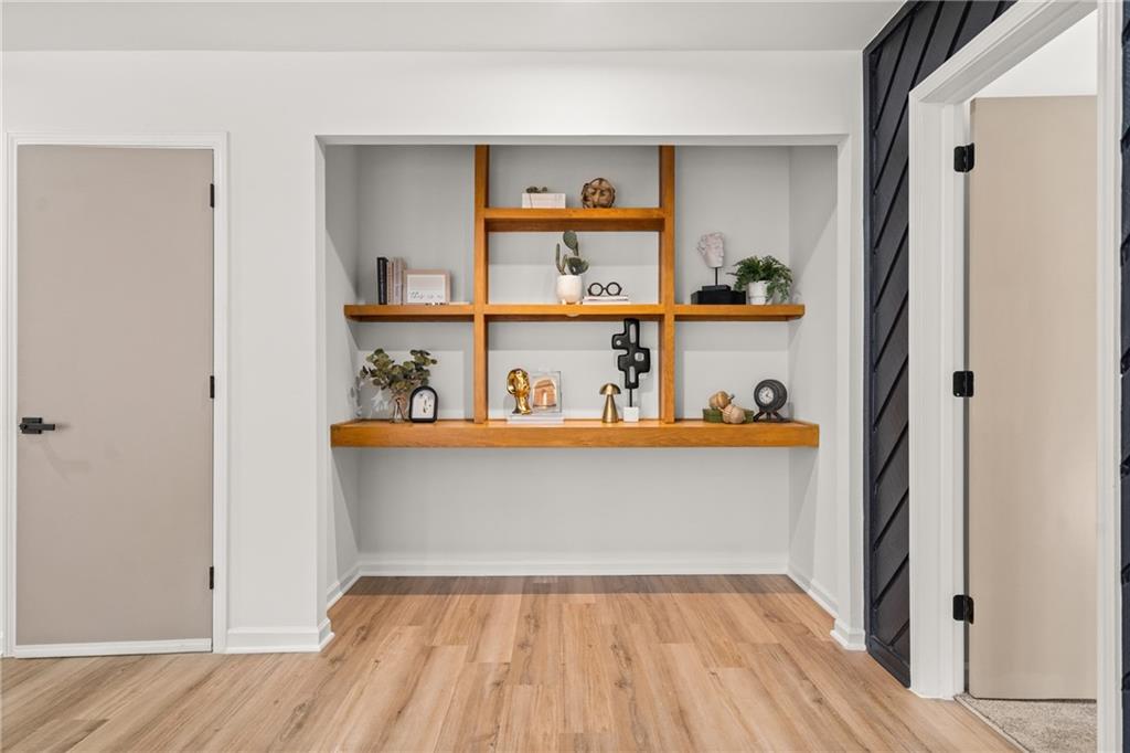 2626 Shadow Woods Circle NE