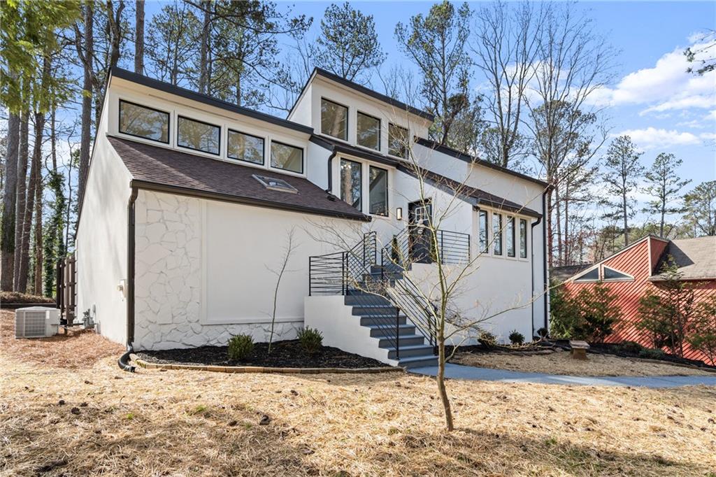 2626 Shadow Woods Circle NE