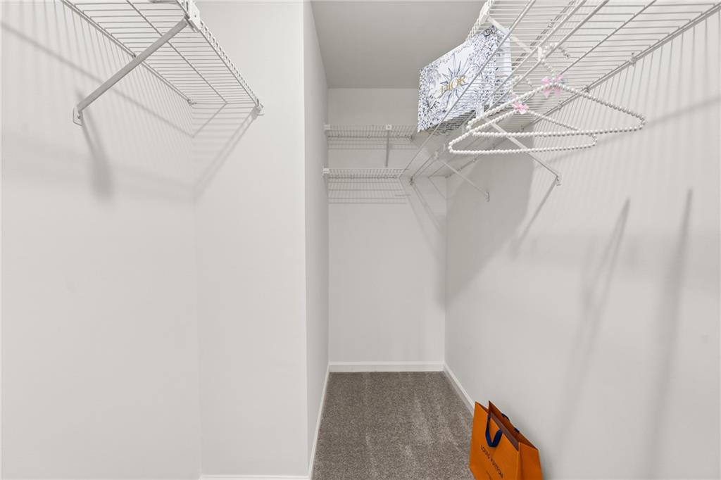 2626 Shadow Woods Circle NE