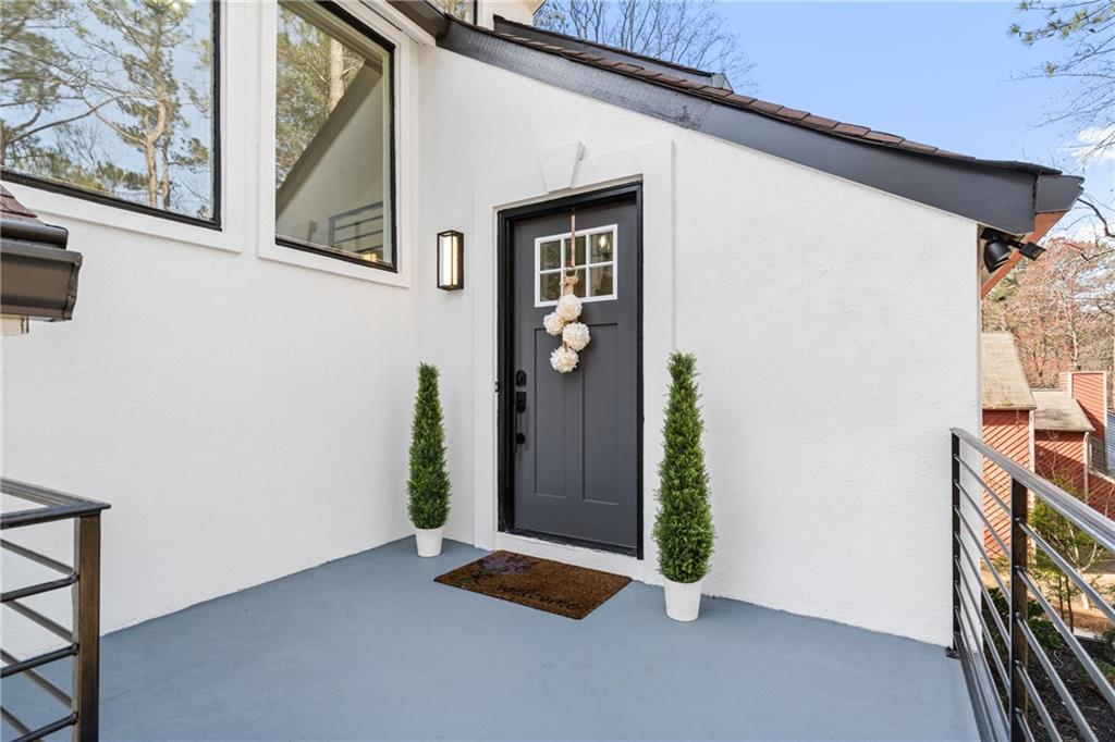 2626 Shadow Woods Circle NE