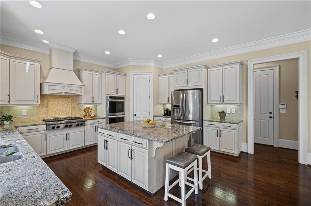 3323 Acorn Falls Drive