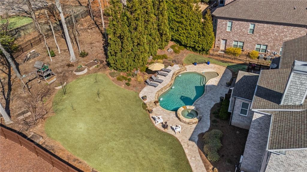 3323 Acorn Falls Drive