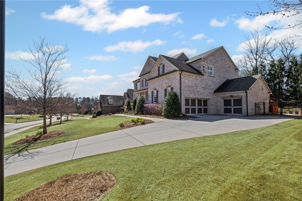 3323 Acorn Falls Drive