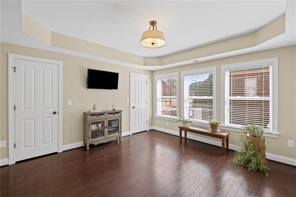 3323 Acorn Falls Drive