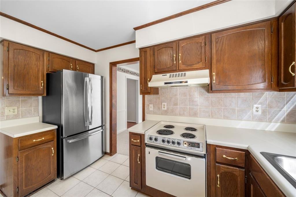 1522 Wood Valley Drive