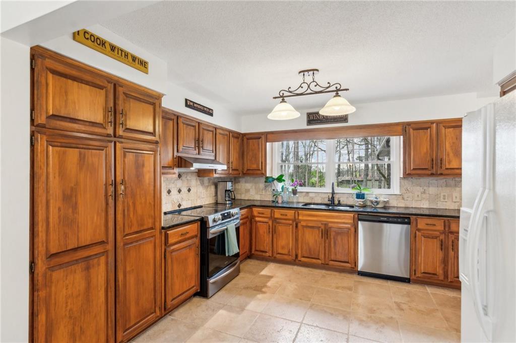 675 Spring Valley Drive