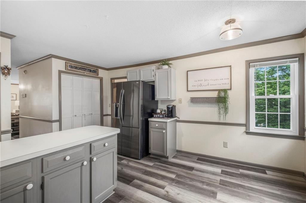 1945 Wenlok Trail NE