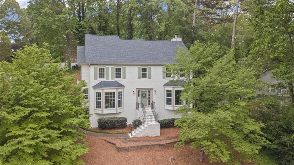 1945 Wenlok Trail NE