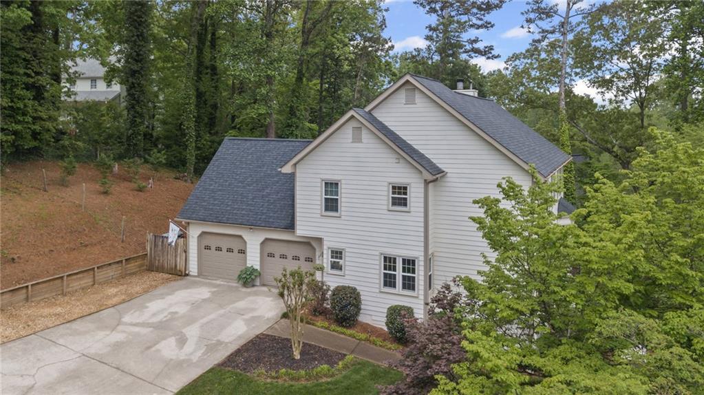 1945 Wenlok Trail NE