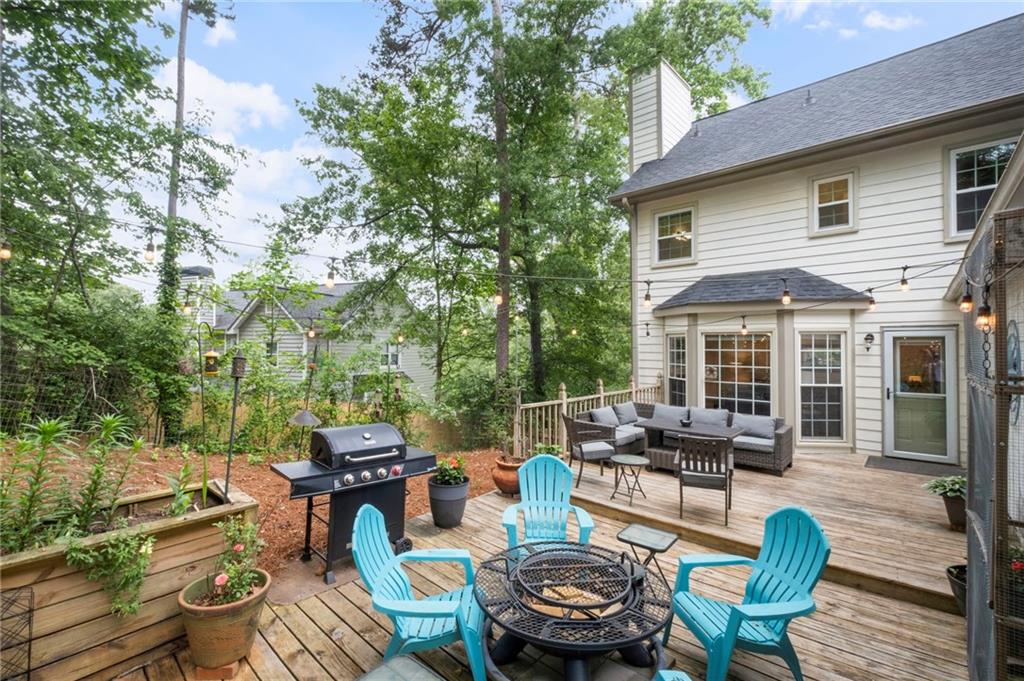 1945 Wenlok Trail NE