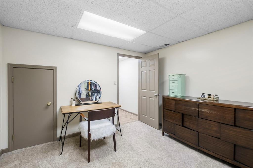 1945 Wenlok Trail NE