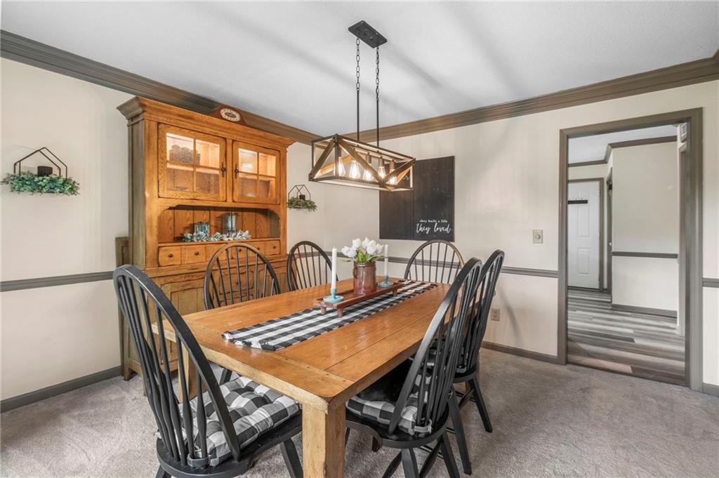 1945 Wenlok Trail NE