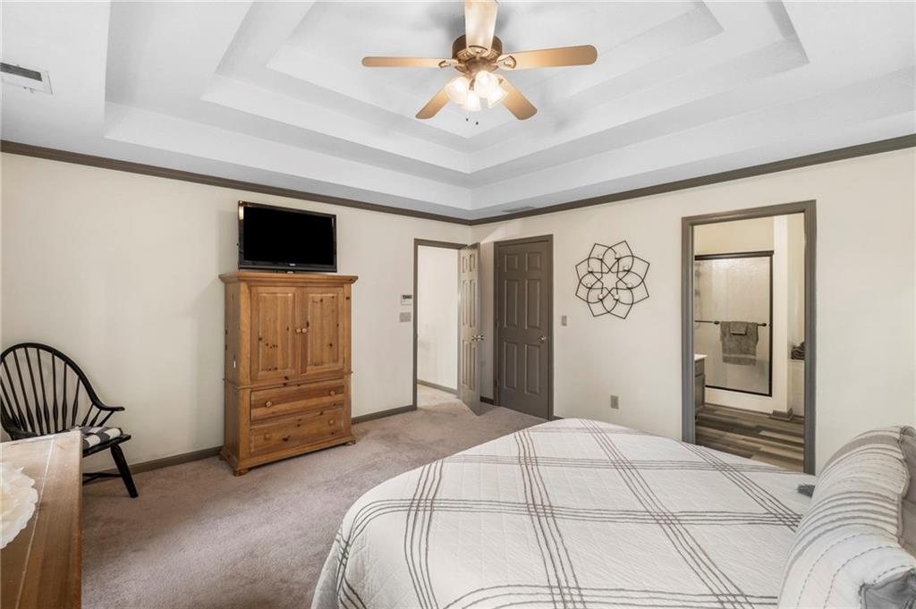 1945 Wenlok Trail NE