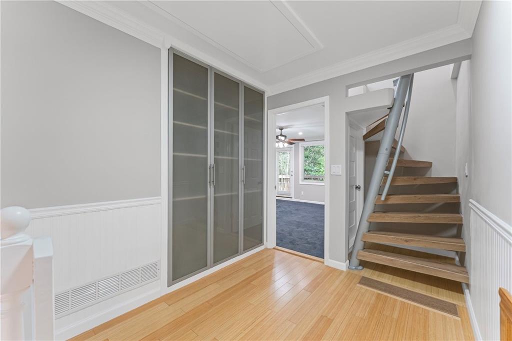 1088 Riverbend Club Drive SE