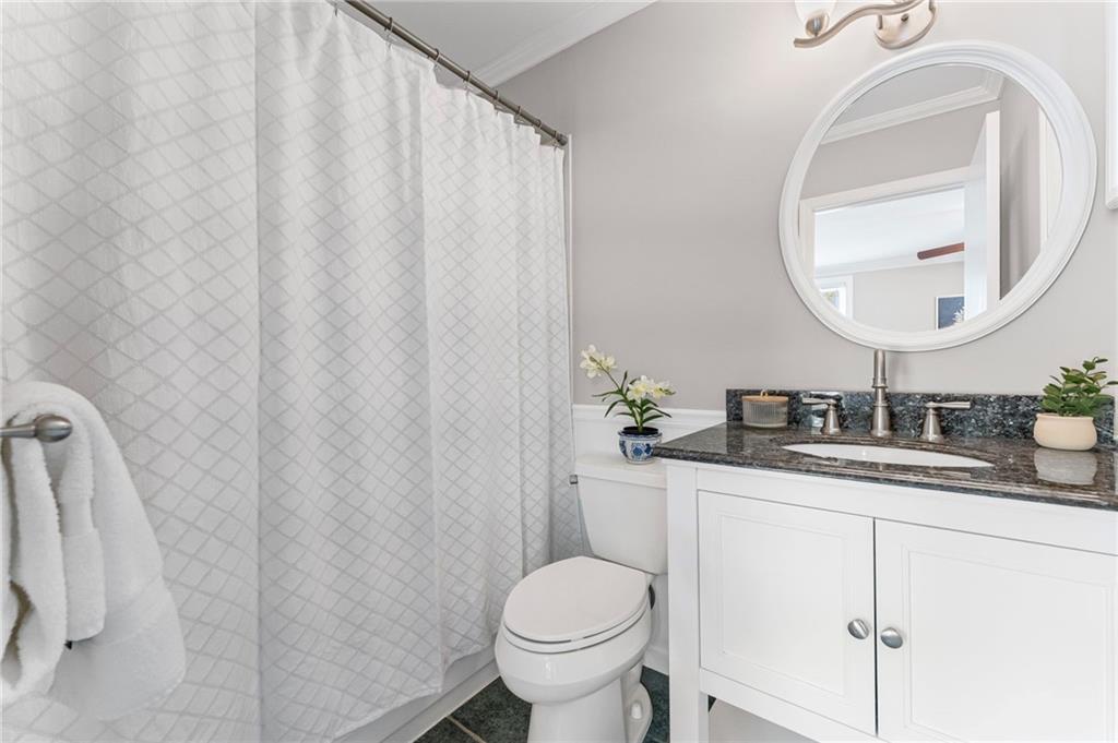 1088 Riverbend Club Drive SE