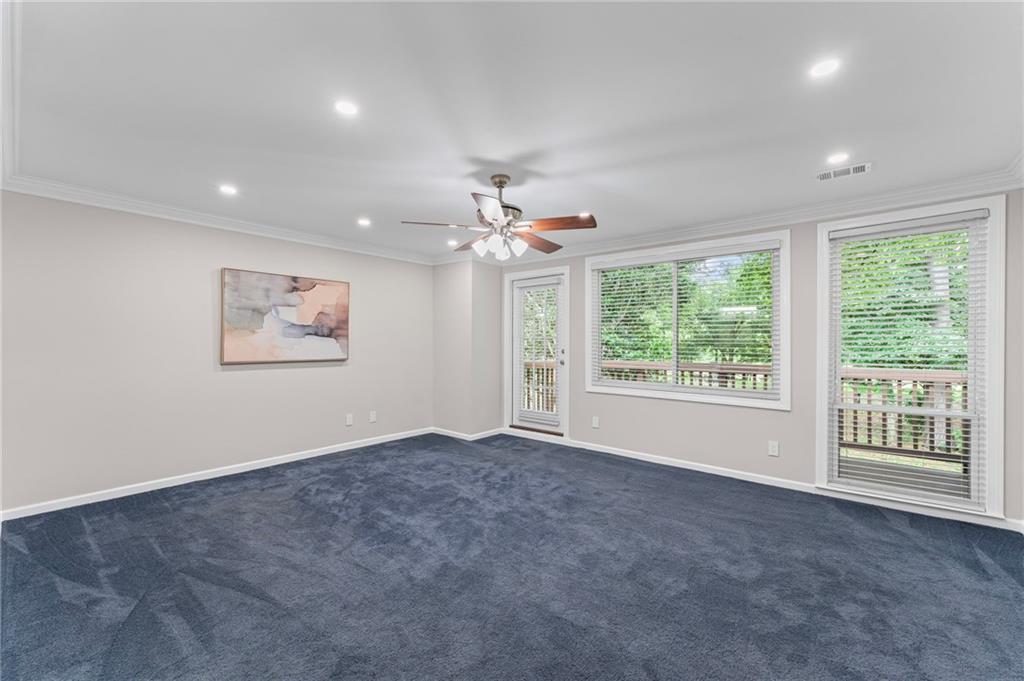 1088 Riverbend Club Drive SE