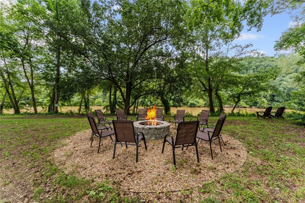 1088 Riverbend Club Drive SE