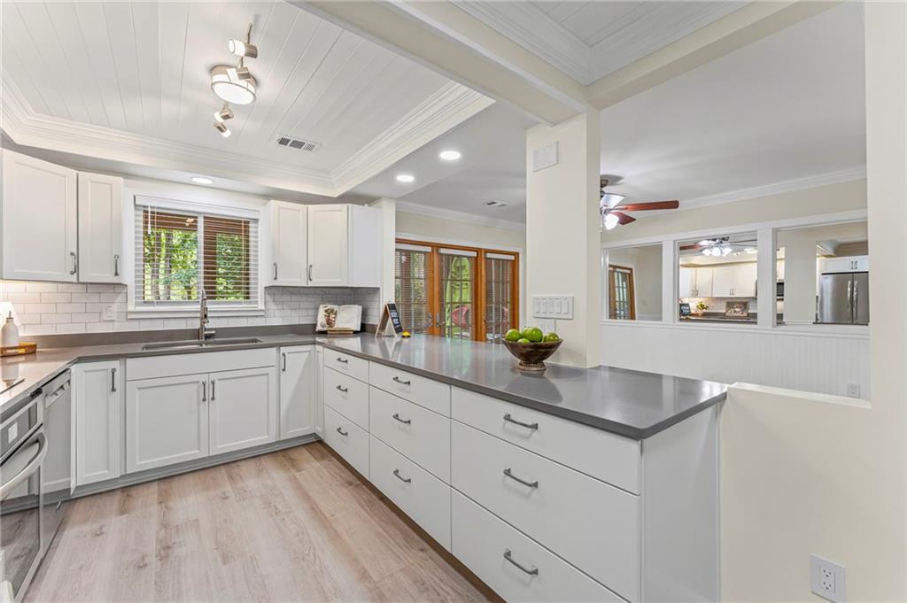 1088 Riverbend Club Drive SE