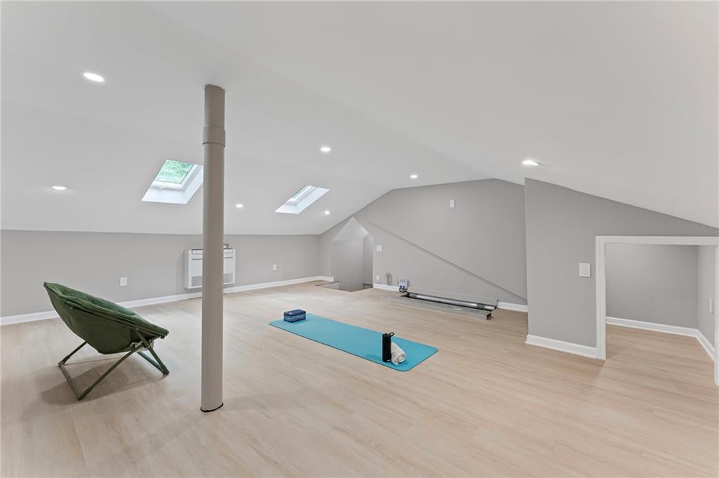 1088 Riverbend Club Drive SE