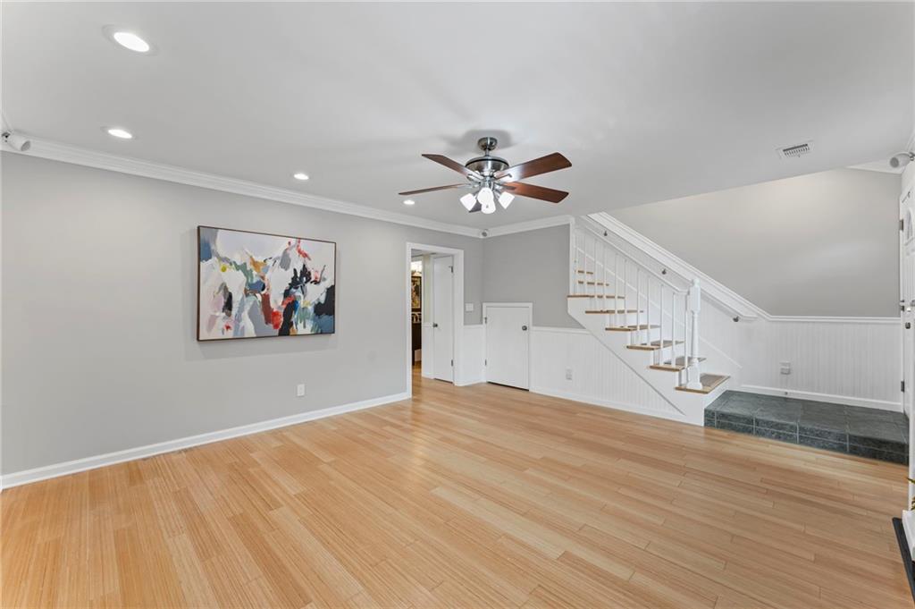 1088 Riverbend Club Drive SE