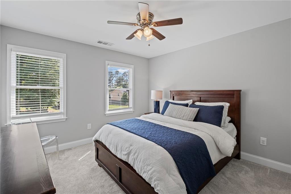 1811 Tilliewood Trail NE