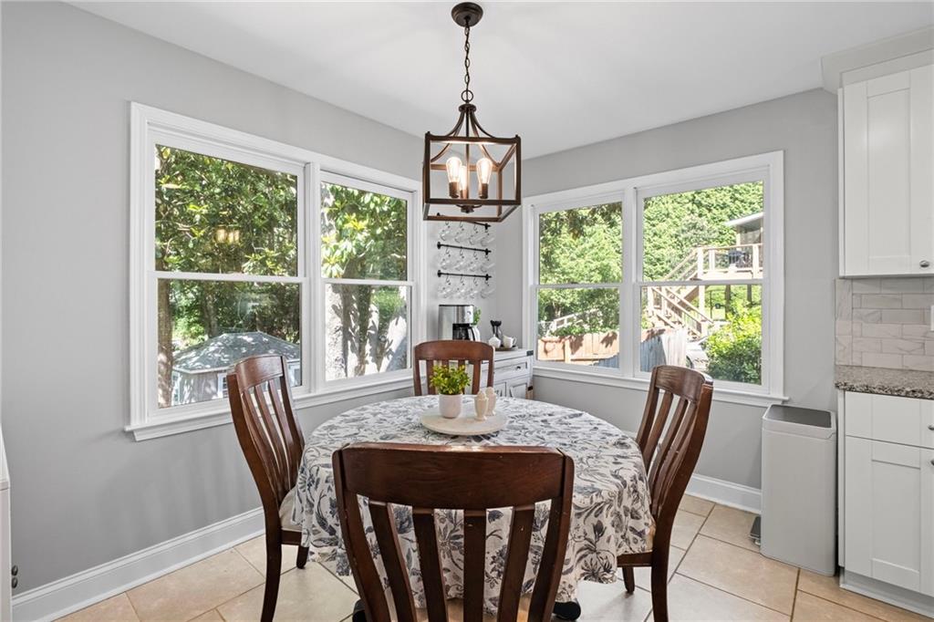 1811 Tilliewood Trail NE