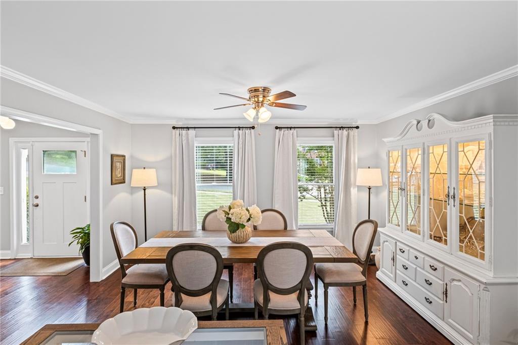 1811 Tilliewood Trail NE