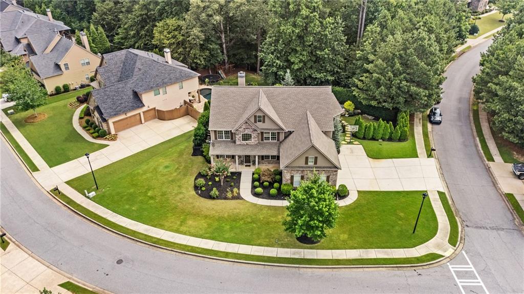 134 Lakestone Parkway