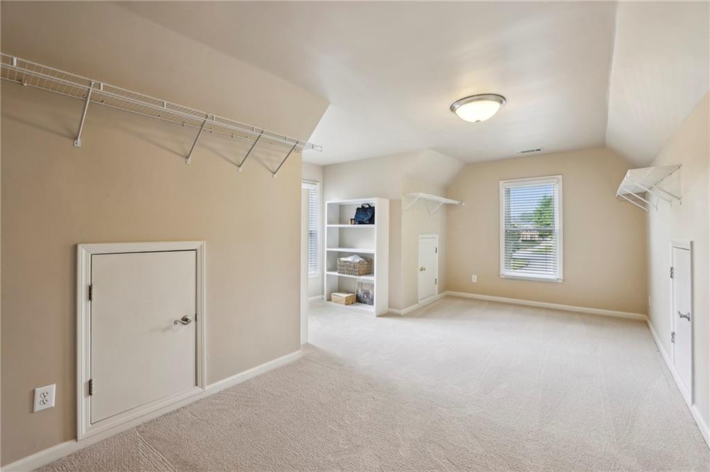 470 W Magnolia Circle