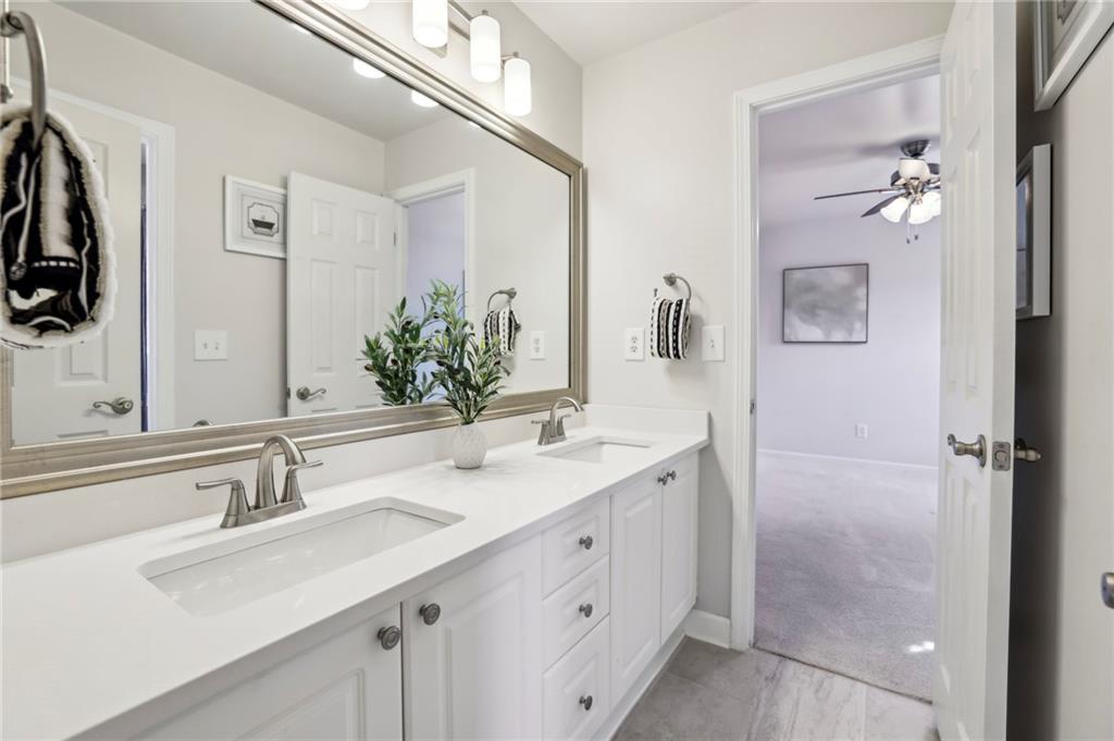 470 W Magnolia Circle