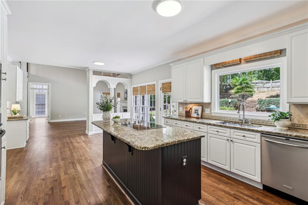 5605 Preserve Circle