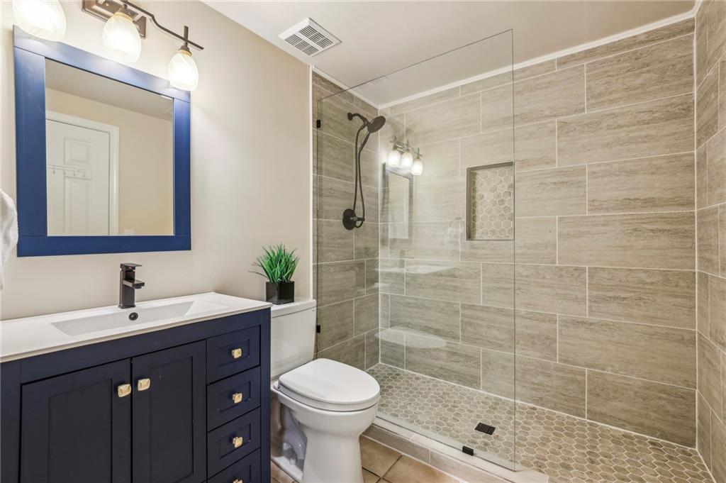 5605 Preserve Circle