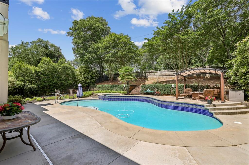 5605 Preserve Circle