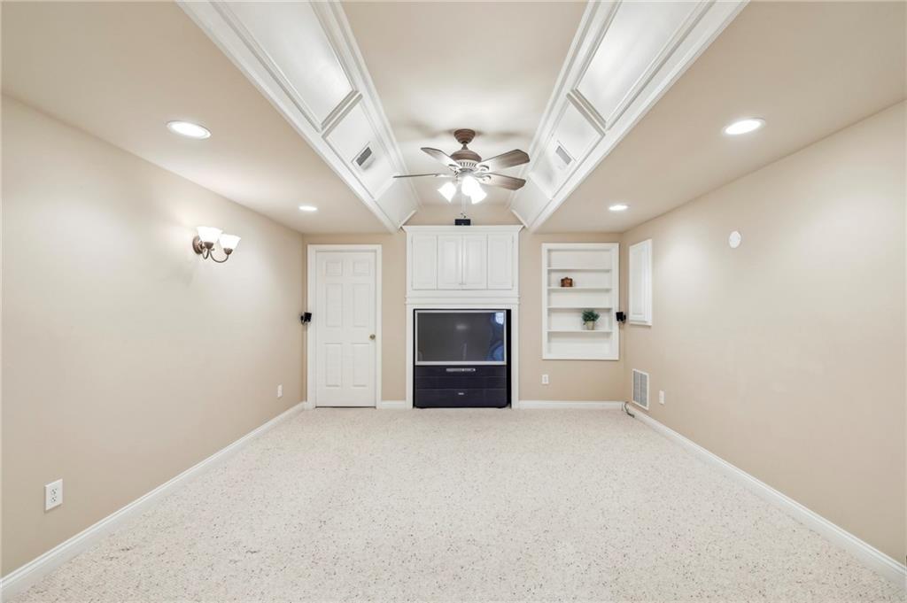 5605 Preserve Circle