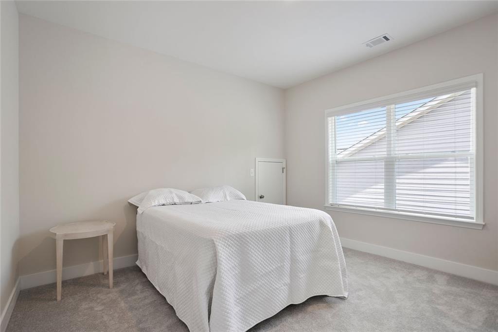 169 Hickory Bluffs Parkway