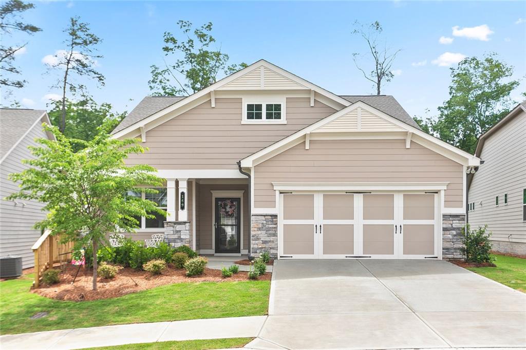 169 Hickory Bluffs Parkway