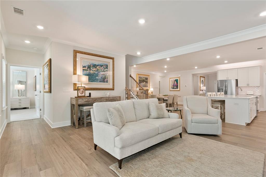 169 Hickory Bluffs Parkway