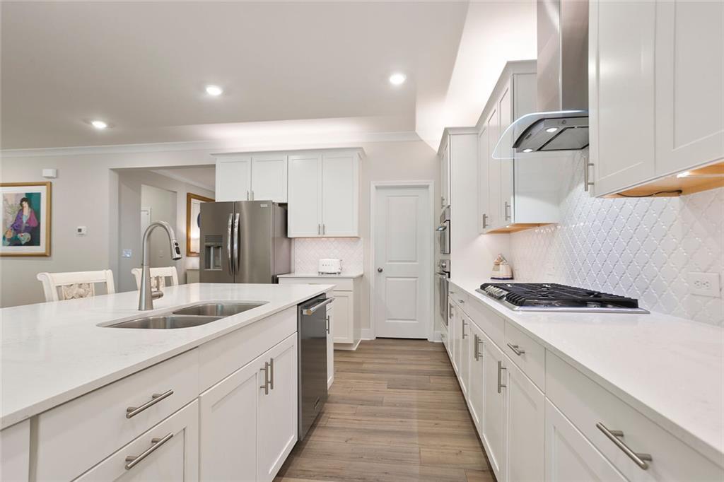 169 Hickory Bluffs Parkway