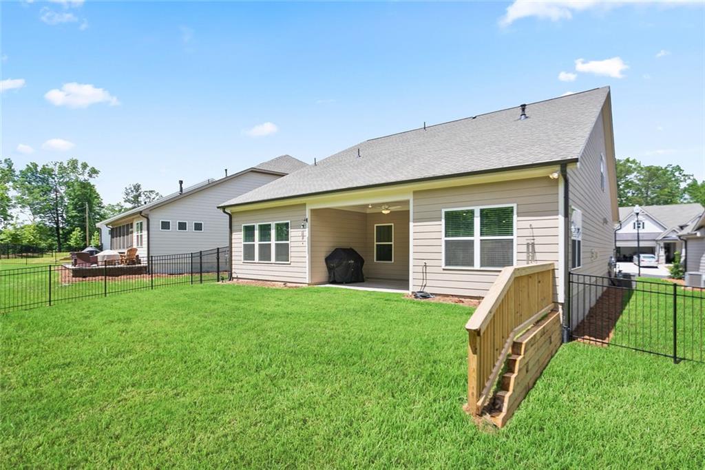 169 Hickory Bluffs Parkway