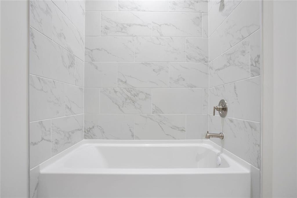 169 Hickory Bluffs Parkway