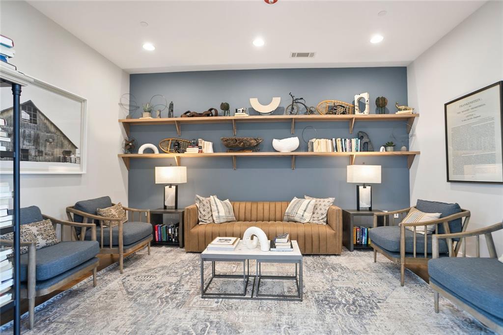 169 Hickory Bluffs Parkway